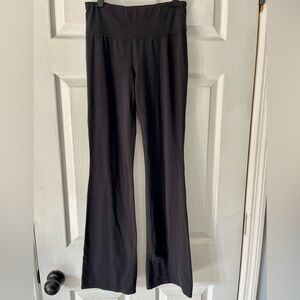 Athleta Girl High Rise Chit Chat Flare Pant Size XL/14 Color Black Active